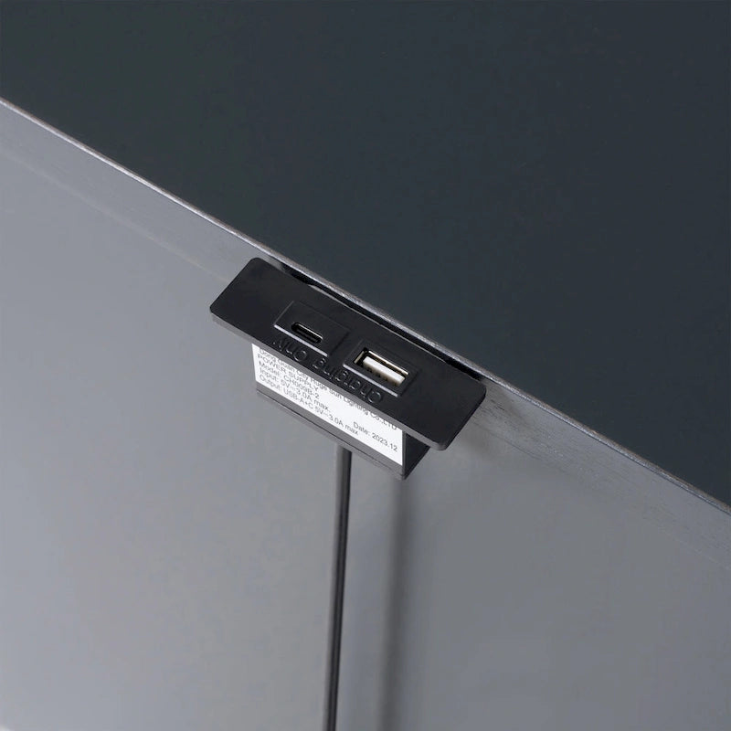 Table de chevet Arlena moderne en bois massif avec ports USB
