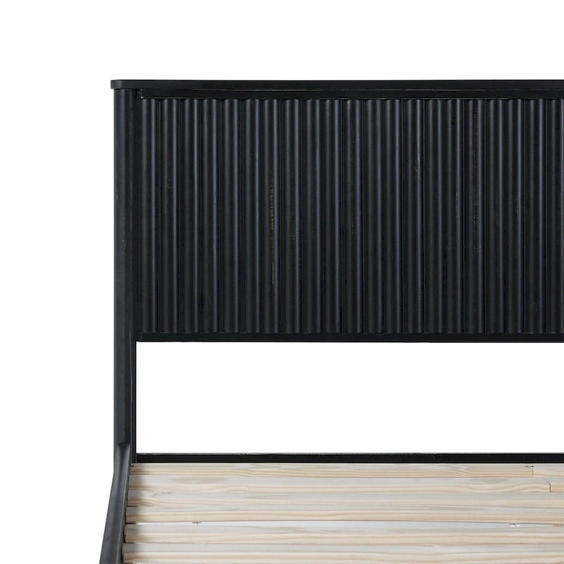 Lit Queen en bois massif de style transitionnel